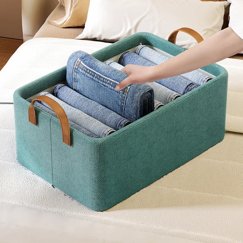 ClosetMate™ – The Ultimate Foldable Clothes Organizer